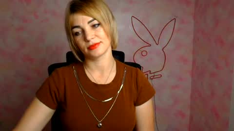 Snapshot of jennifer_cuttie chatting on July 2026 06:00:02 AM Jennifer online show from July 2026 06:00:02 AM