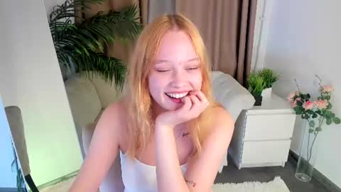 Snapshot of jennifer_shy_ chatting on July 2026 11:50:02 AM Jennifer online show from July 2026 11:50:02 AM