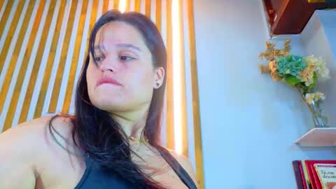 Jennifer vega  online show from October 2025 09:34:01 PM