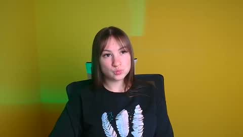 Jennifer online show from February 2025 09:54:01 AM