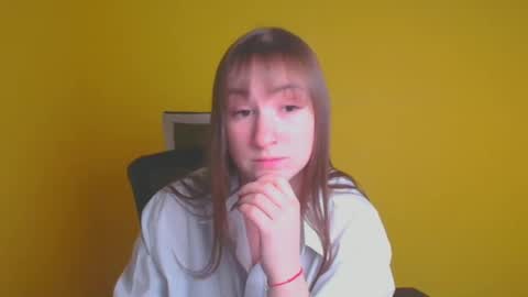 Jennifer online show from February 2025 10:04:01 AM