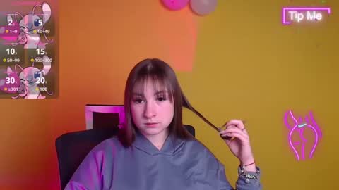 Jennifer online show from February 2025 09:53:02 AM