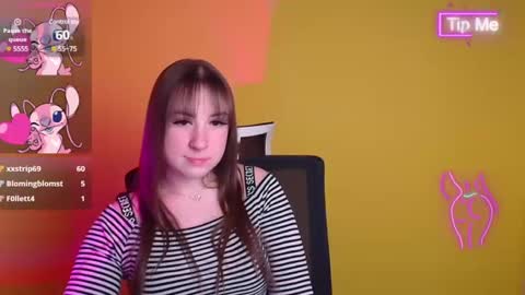 Jennifer online show from March 2025 04:13:02 PM