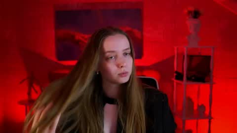 Jennifer online show from May 2026 06:39:01 PM
