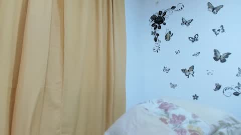 jenniferloveyou online show from October 2025 04:37:01 PM