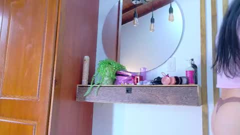 Jennifer vega  online show from March 2026 08:59:01 PM