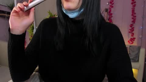 Snapshot of jennimurr chatting on December 2025 01:40:02 PM Jenni online show from December 2025 01:40:02 PM
