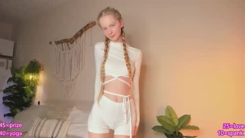 Jenny  online show from December 2025 08:37:02 PM