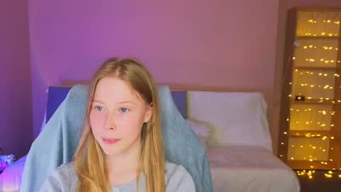 Snapshot of jenny_angelok chatting on June 2026 01:21:02 PM Next broadcast on December 05 subject to change online show from June 2026 01:21:02 PM