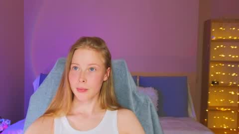 Snapshot of jenny_angelok chatting on July 2026 02:54:01 PM Next broadcast on December 05 subject to change online show from July 2026 02:54:01 PM