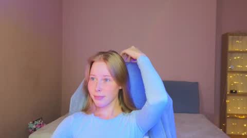 Snapshot of jenny_angelok chatting on July 2026 01:32:01 PM Next broadcast on December 05 subject to change online show from July 2026 01:32:01 PM