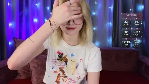 Snapshot of jenny_bunny_ chatting on December 2024 07:44:01 AM jenny_bunny_ online show from December 2024 07:44:01 AM