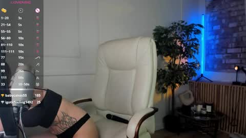 Snapshot of jenny_harringtons chatting on April 2026 07:09:01 AM jenny_harringtons online show from April 2026 07:09:01 AM