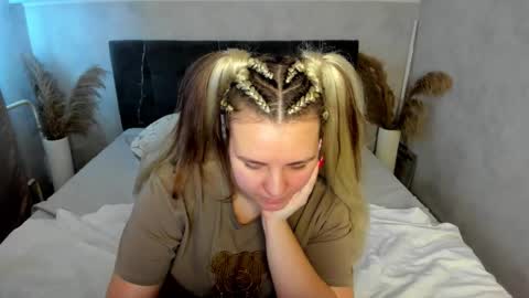 Jenny online show from February 2026 06:19:02 AM