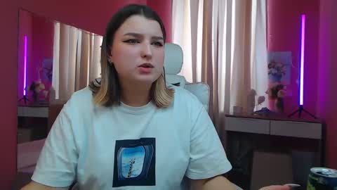 Snapshot of jenny_smitx chatting on February 2025 07:56:01 AM jenny_smitx online show from February 2025 07:56:01 AM