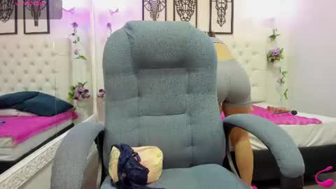 Snapshot of jenny_stark chatting on July 2026 11:05:01 AM jenny_stark online show from July 2026 11:05:01 AM