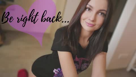 Snapshot of jennycutey chatting on December 2024 08:51:02 AM jennycutey online show from December 2024 08:51:02 AM