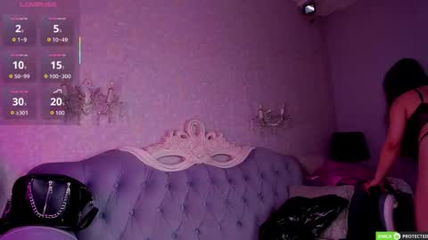 Jenny Ferguson online show from November 2025 03:40:02 AM