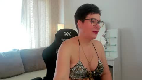 Snapshot of jennymons chatting on May 2026 08:22:02 AM Jenny online show from May 2026 08:22:02 AM