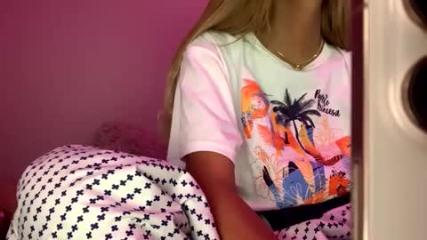 Snapshot of jennymylove69 chatting on September 2025 02:20:01 PM My LOLITA  online show from September 2025 02:20:01 PM