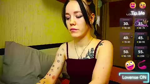 Snapshot of jennyrass chatting on May 2026 04:45:02 PM JennyRass online show from May 2026 04:45:02 PM