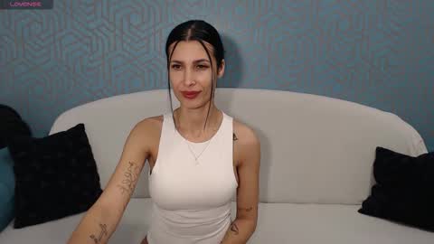 Snapshot of jennyxxx00 chatting on February 2026 09:09:02 PM Jenny online show from February 2026 09:09:02 PM