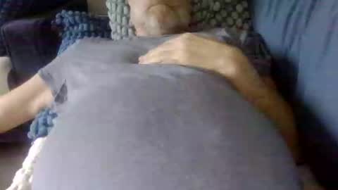 jens19651 online show from April 2026 05:32:01 AM