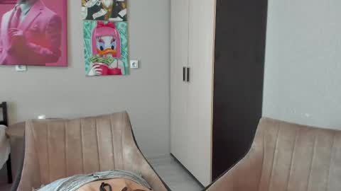 Snapshot of jeremayalove chatting on March 2025 10:13:02 AM Hi hi We are Jessie and Betti online show from March 2025 10:13:02 AM