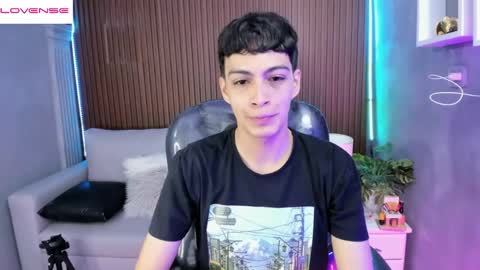 Snapshot of jeremias_1 chatting on May 2026 01:05:02 PM JEREMIAS online show from May 2026 01:05:02 PM