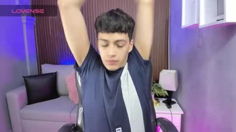 Snapshot of jeremias_1 chatting on June 2026 01:03:02 PM JEREMIAS online show from June 2026 01:03:02 PM