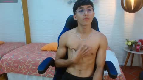 Snapshot of jeremy_job chatting on December 2025 12:36:02 PM Jeremy online show from December 2025 12:36:02 PM