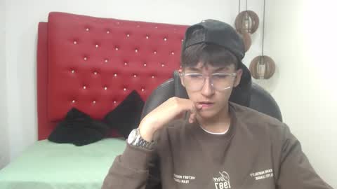 Snapshot of jeremy_job chatting on December 2025 11:38:02 AM Jeremy online show from December 2025 11:38:02 AM