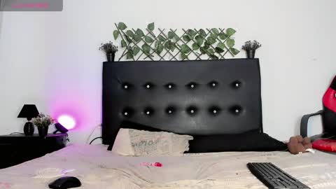 Jeronimo online show from March 2026 03:45:02 AM