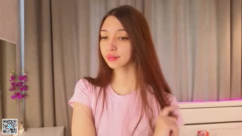 Keira online show from October 2025 04:32:01 AM