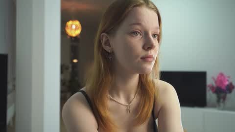 Molly online show from November 2025 03:12:01 PM