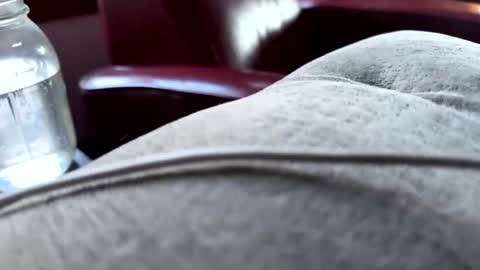 Jeremys room chill and puff one enjoy online show from January 2025 02:37:01 PM