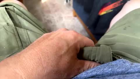 Jeremys room chill and puff one enjoy online show from September 2025 08:13:02 PM