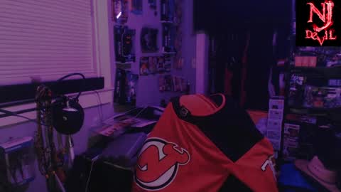 Snapshot of jerzey2k2 chatting on May 2026 01:22:01 AM Jerzey2k2 aka the Alpha online show from May 2026 01:22:01 AM