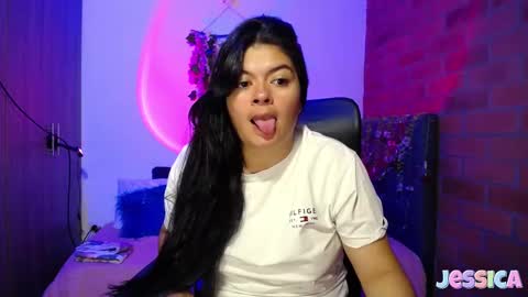 Snapshot of jesiica_bunny chatting on November 2025 02:14:01 AM Jessi online show from November 2025 02:14:01 AM