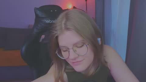  JessieVibes online show from March 2026 03:15:02 PM