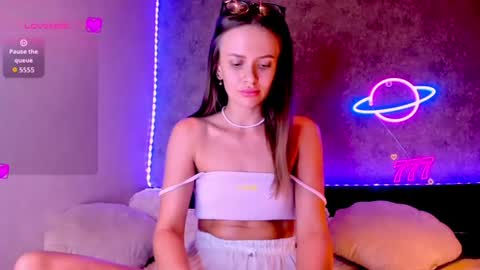 Jess online show from July 2026 09:28:02 PM
