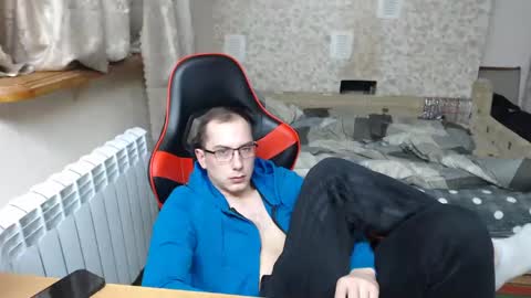 Snapshot of jess_nest chatting on February 2025 03:37:02 PM Jess online show from February 2025 03:37:02 PM