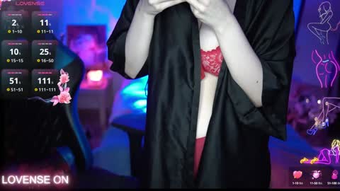 Snapshot of jessa__smith chatting on January 2025 07:06:01 AM hello my name is Hanna online show from January 2025 07:06:01 AM