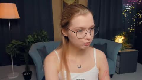 Snapshot of jessdail chatting on November 2025 09:43:01 AM Jess online show from November 2025 09:43:01 AM