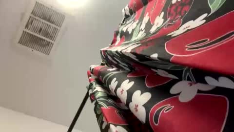 Hungjessy online show from June 2026 06:11:01 PM