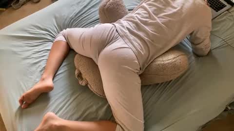 Snapshot of jessesbubble chatting on October 2025 04:26:01 PM Jesse online show from October 2025 04:26:01 PM