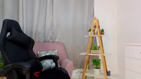 bella  adams online show from February 2025 02:03:01 AM