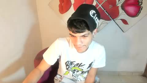 Snapshot of jesshot_bigcock chatting on July 2026 02:51:01 AM jesshot_bigcock online show from July 2026 02:51:01 AM