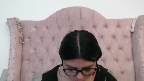 Jessica  online show from September 2025 05:36:02 PM