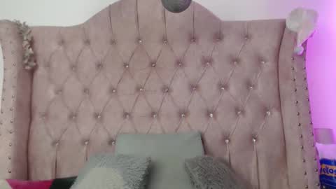 Jessica  online show from March 2026 08:37:01 PM